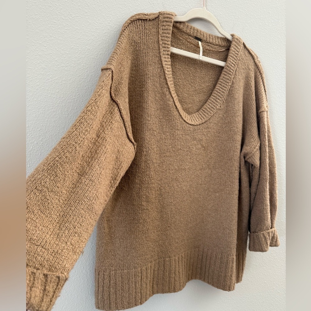 Free People Brookside Tunic Scoop Neck Sweater Small - Picture 2 of 9